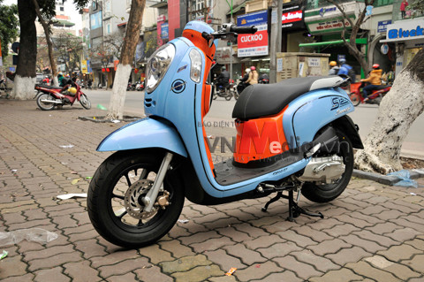 Honda Scoopy i tại Hà Nội có giá bán lẻ 58-60 triệu đồng