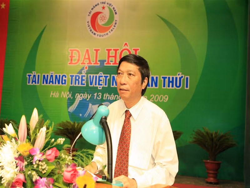 TS. Hồ Đức Việt, Uỷ viên Bộ Chính trị, Bí thư Trung ương Đảng, Trưởng ban tổ chức Trung ương Đảng, phát biểu tại đại hội. Ảnh : Hồng Vĩnh
