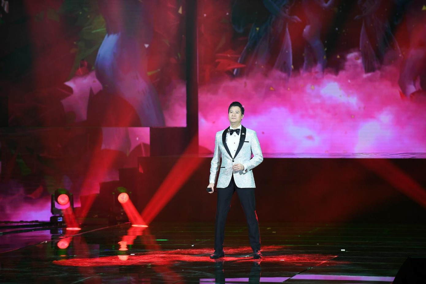 VietinBank Premium Show: “Hành trình tỏa sáng” được VietinBank tổ chức vào 19h00 ngày 22/10/2022 tại Trung tâm Hội nghị Quốc gia, Hà Nội.