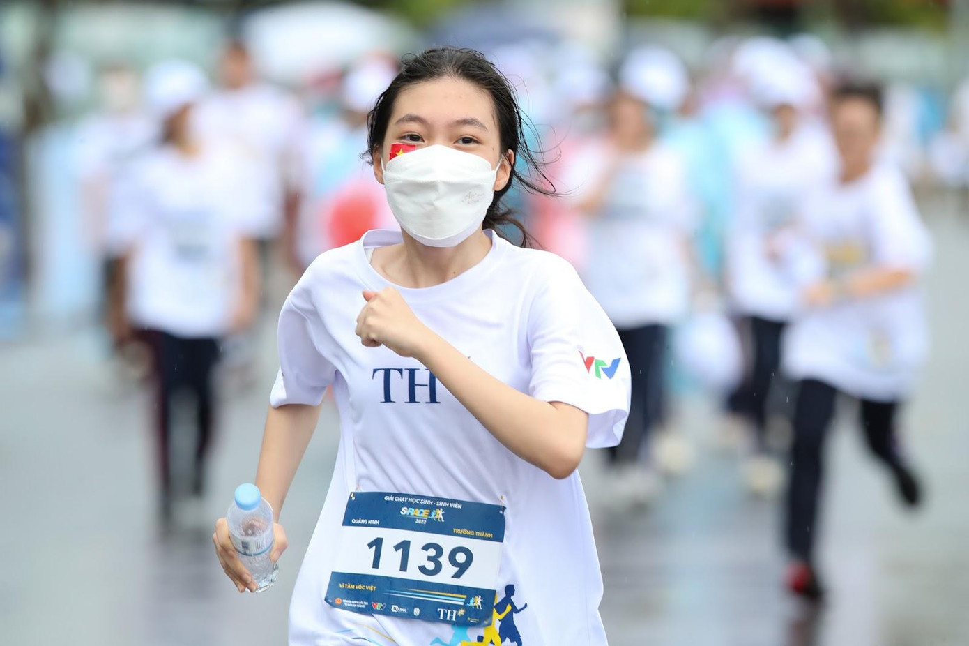 Bứt phá ra khỏi lối mòn định sẵn là động lực để nhiều bạn trẻ nỗ lực hơn trên đường chạy S-Race Bứt phá ra khỏi lối mòn định sẵn là động lực để nhiều bạn trẻ nỗ lực hơn trên đường chạy S-Race