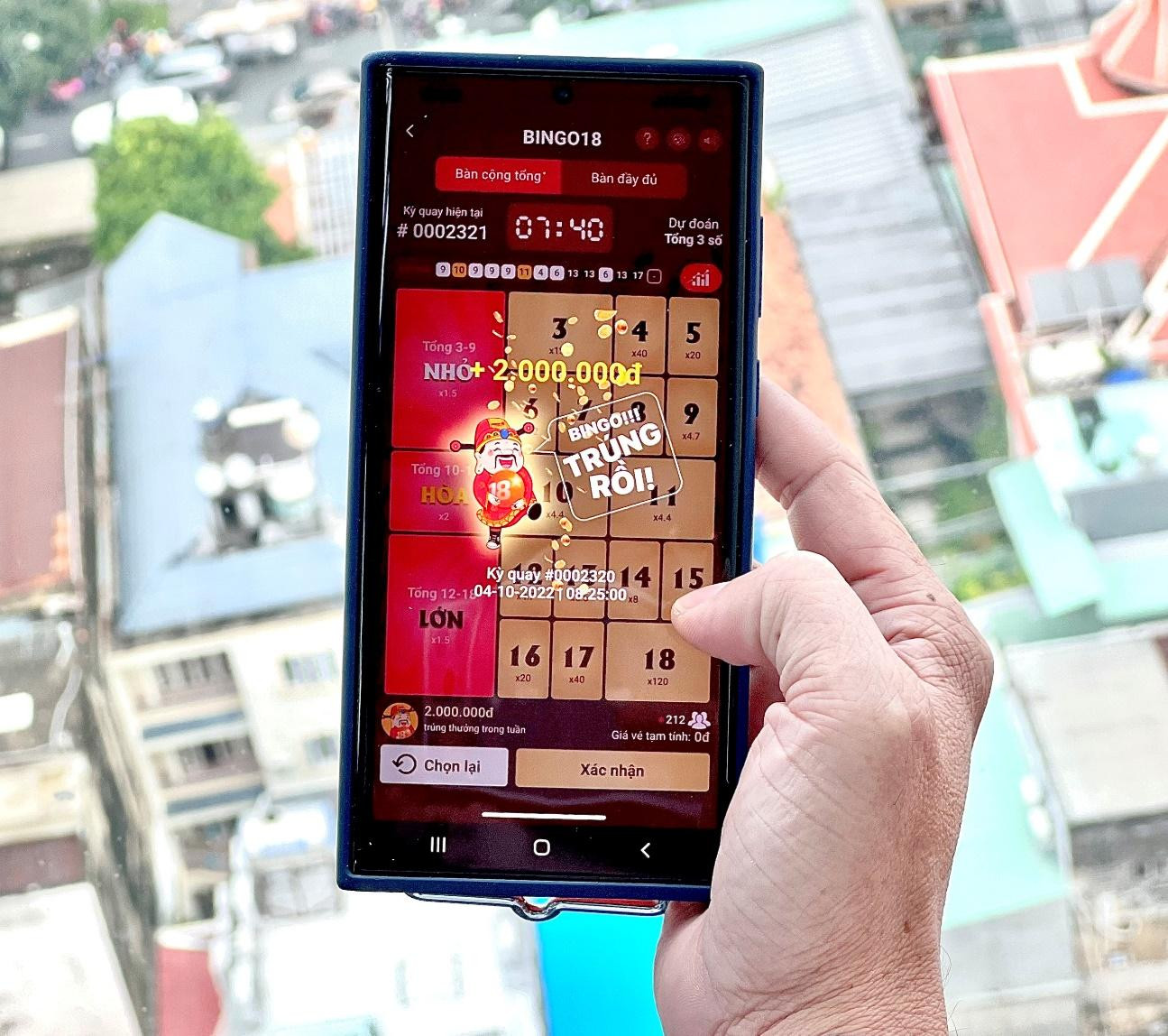 Anh Hải Linh đã trúng thưởng ở “cửa”cộng tổng khi tham gia dự thưởng 50.000đ với tỉ lệ giải thưởng gấp 40 lần