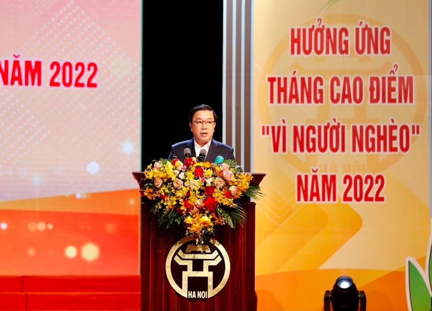 Đồng chí Chử Xuân Dũng - Phó Chủ tịch UBND thành phố Hà Nội phát biểu khai mạc Lễ phát động