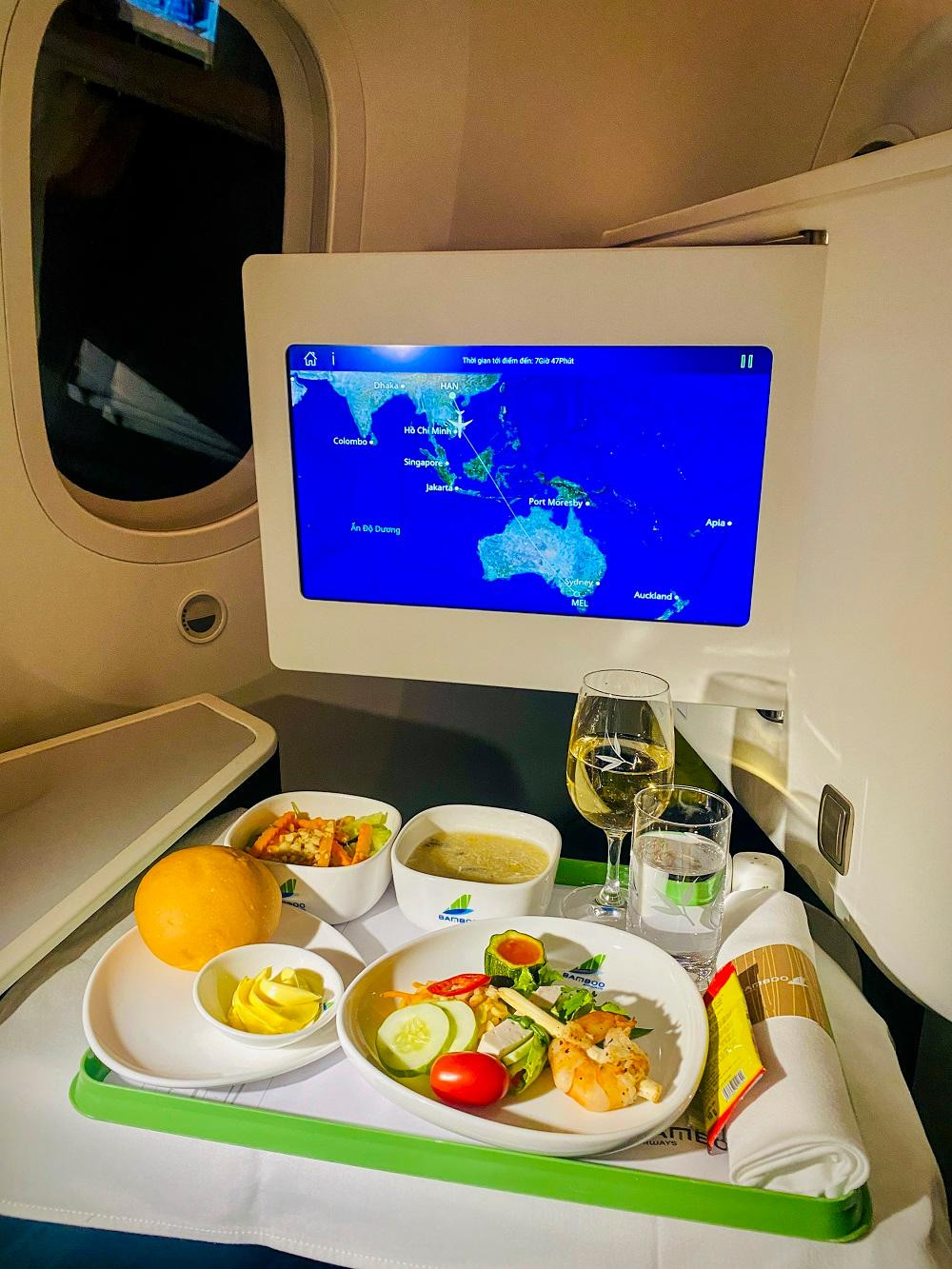 Khoang Bamboo Airways trên chặng bay Hà Nội – Melbourne