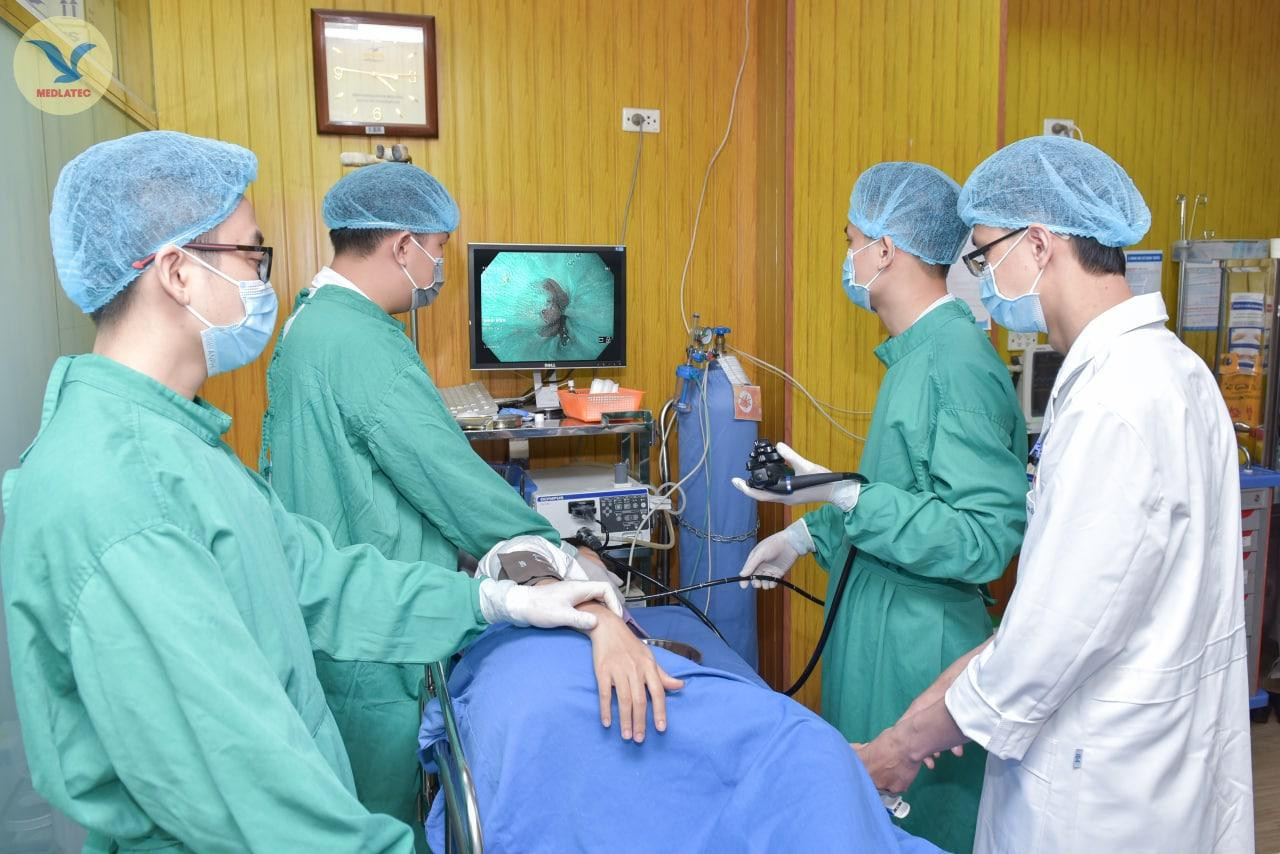 Nội soi tiêu hóa phát hiện chính xác các bất thường như ổ loét, polype, khối u