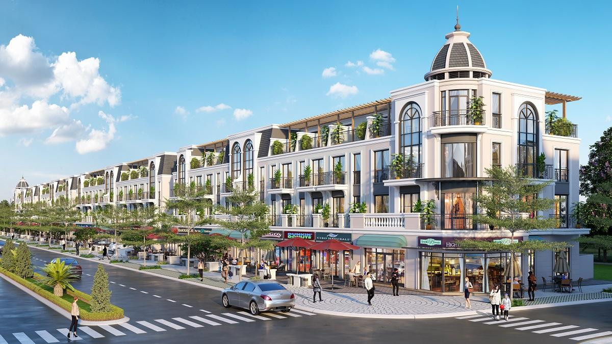 Dãy shophouse mang kiến trúc tân cổ điển sang trọng là điểm nhấn thu hút du khách qua lại tuyến phố.