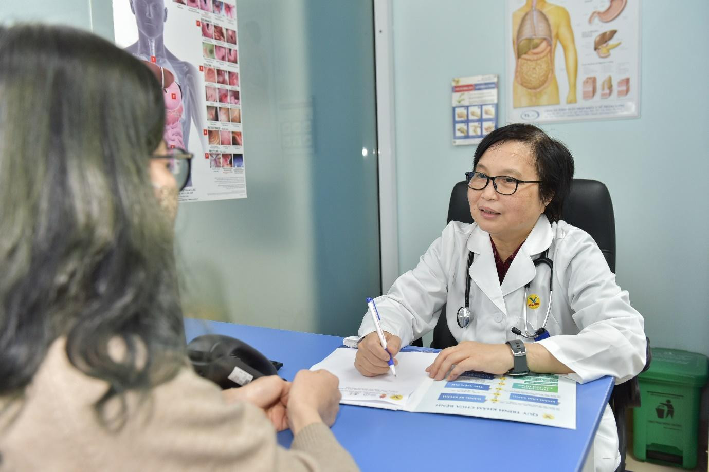 Khám sức khỏe định kỳ giúp phát hiện sớm mầm bệnh diễn biến thầm lặng trong cơ thể