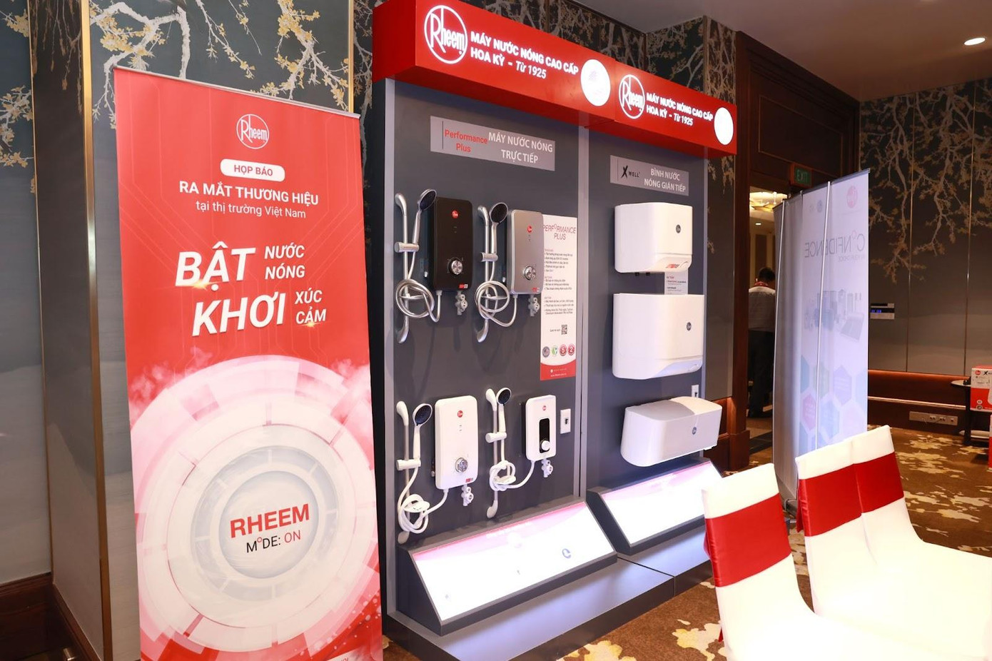 Khu vực trưng bày sản phẩm của Rheem