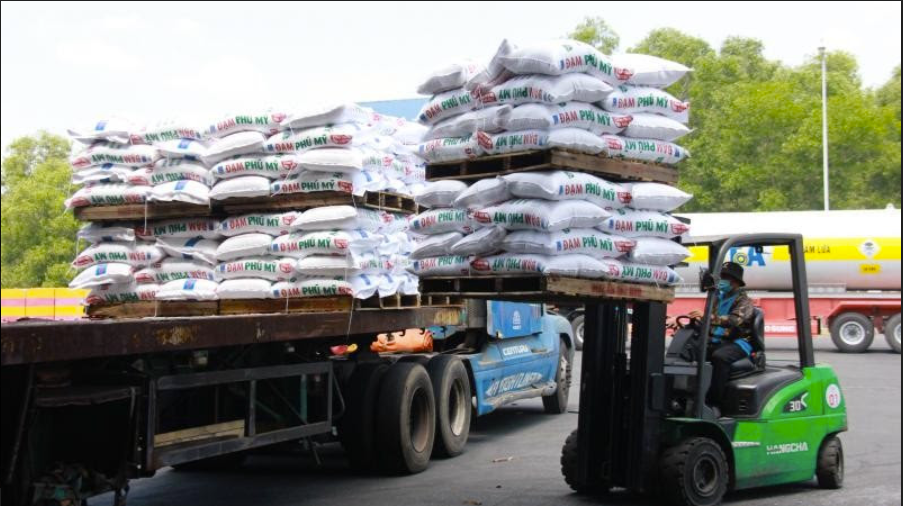 9 tháng đầu năm 2022, PVFCCo ước đạt doanh thu gần 15.000 tỷ đồng. 9 tháng đầu năm 2022, PVFCCo ước đạt doanh thu gần 15.000 tỷ đồng.