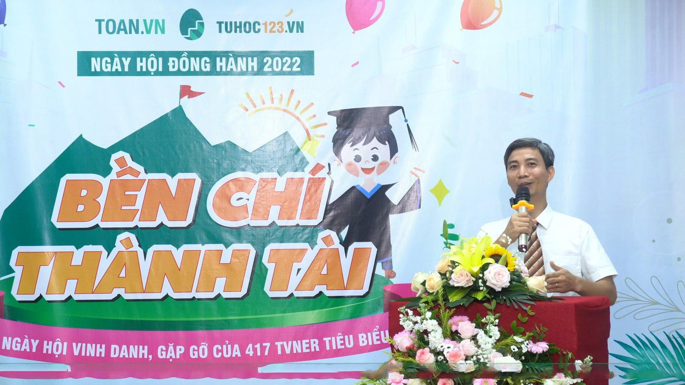 Thầy Nguyễn Trường Lâm chia sẻ định hướng giáo dục của TOAN.VN Thầy Nguyễn Trường Lâm chia sẻ định hướng giáo dục của TOAN.VN
