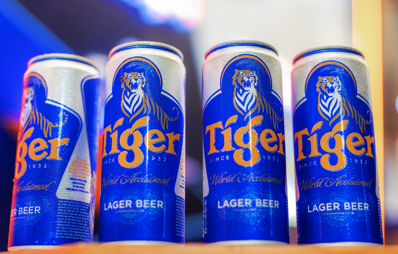 Tiger với vị bia đậm chất đặc trưng được sinh ra từ khí hậu nhiệt đới đã vang danh toàn cầu với hơn 40 giải thưởng lớn nhỏ và đặc biệt là 5 giải thưởng in trên bao bì sản phẩm. Tiger với vị bia đậm chất đặc trưng được sinh ra từ khí hậu nhiệt đới đã vang danh toàn cầu với hơn 40 giải thưởng lớn nhỏ và đặc biệt là 5 giải thưởng in trên bao bì sản phẩm.