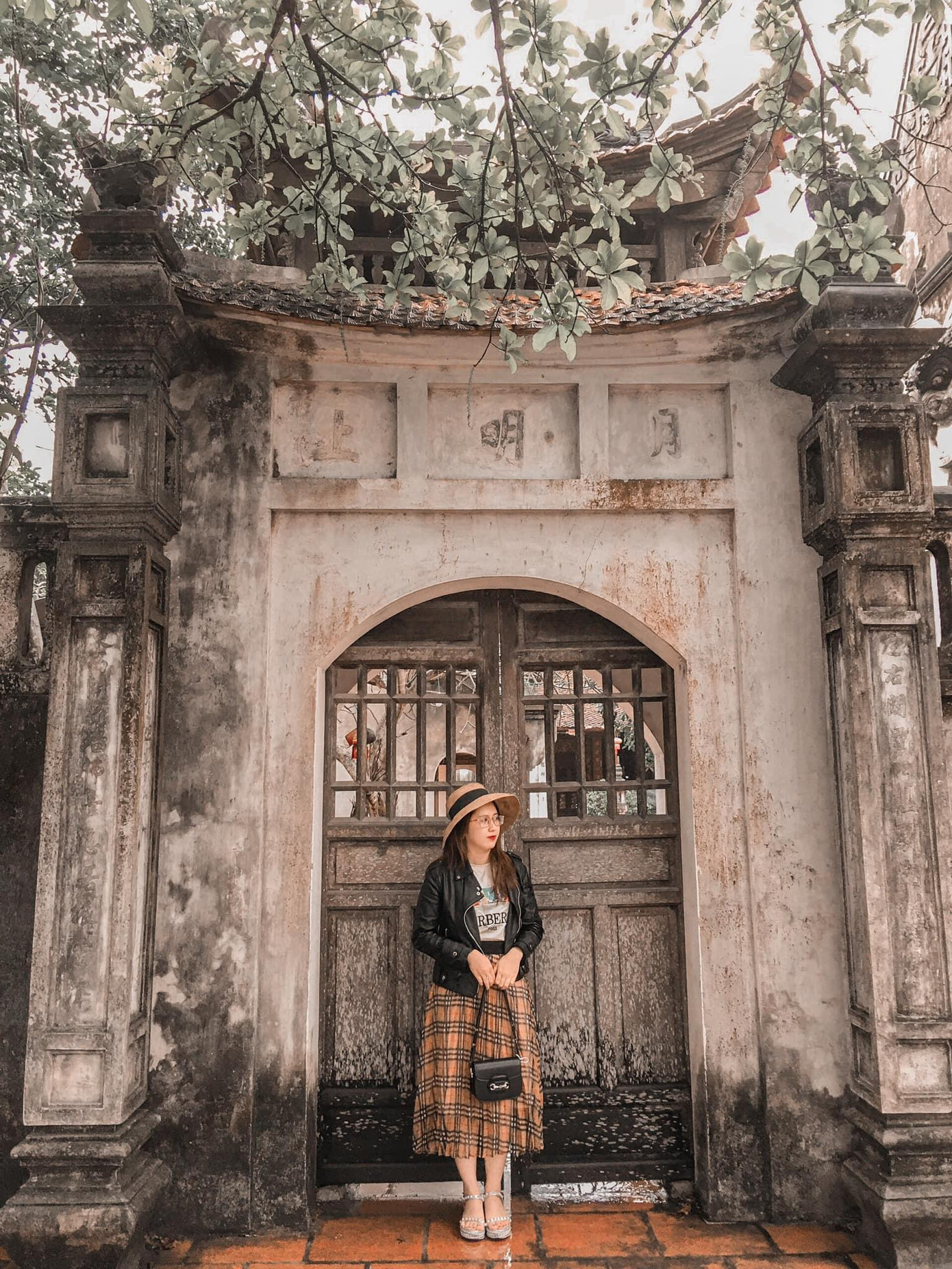 Chùa Bà Đanh hơn 1400 tuổi vẫn giữ được kiến trúc cổ trong một khuôn viên đẹp như phim Hồng Lâu Mộng