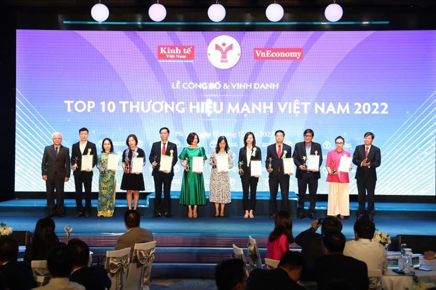 Đại diện 10 Thương hiệu mạnh Việt Nam được vinh danh tại chương trình Đại diện 10 Thương hiệu mạnh Việt Nam được vinh danh tại chương trình