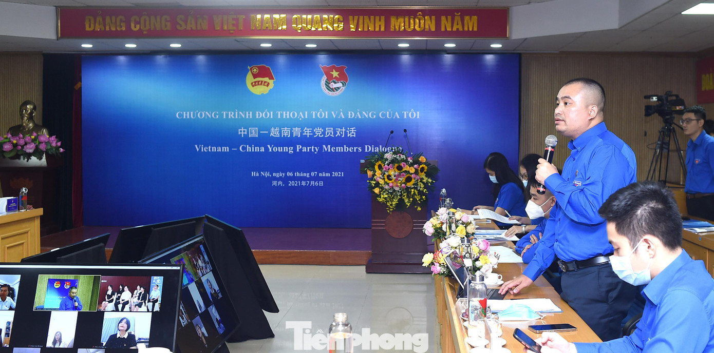 Tại chương trình, các đại biểu đã đặt nhiều chia sẻ, đặt nhiều câu hỏi tới Đoàn Thanh niên hai nước. Ảnh: Xuân Tùng Tại chương trình, các đại biểu đã đặt nhiều chia sẻ, đặt nhiều câu hỏi tới Đoàn Thanh niên hai nước. Ảnh: Xuân Tùng