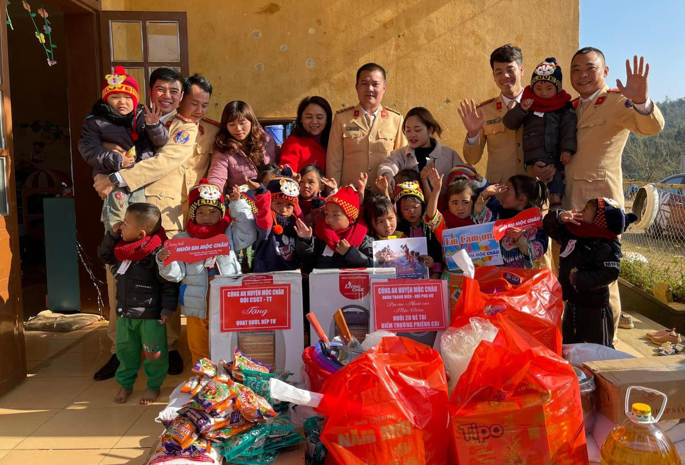 Dự án đã nhận được sự chung tay, hưởng ứng của cán bộ chiến sĩ và các nhà hảo tâm. Ảnh: CTV