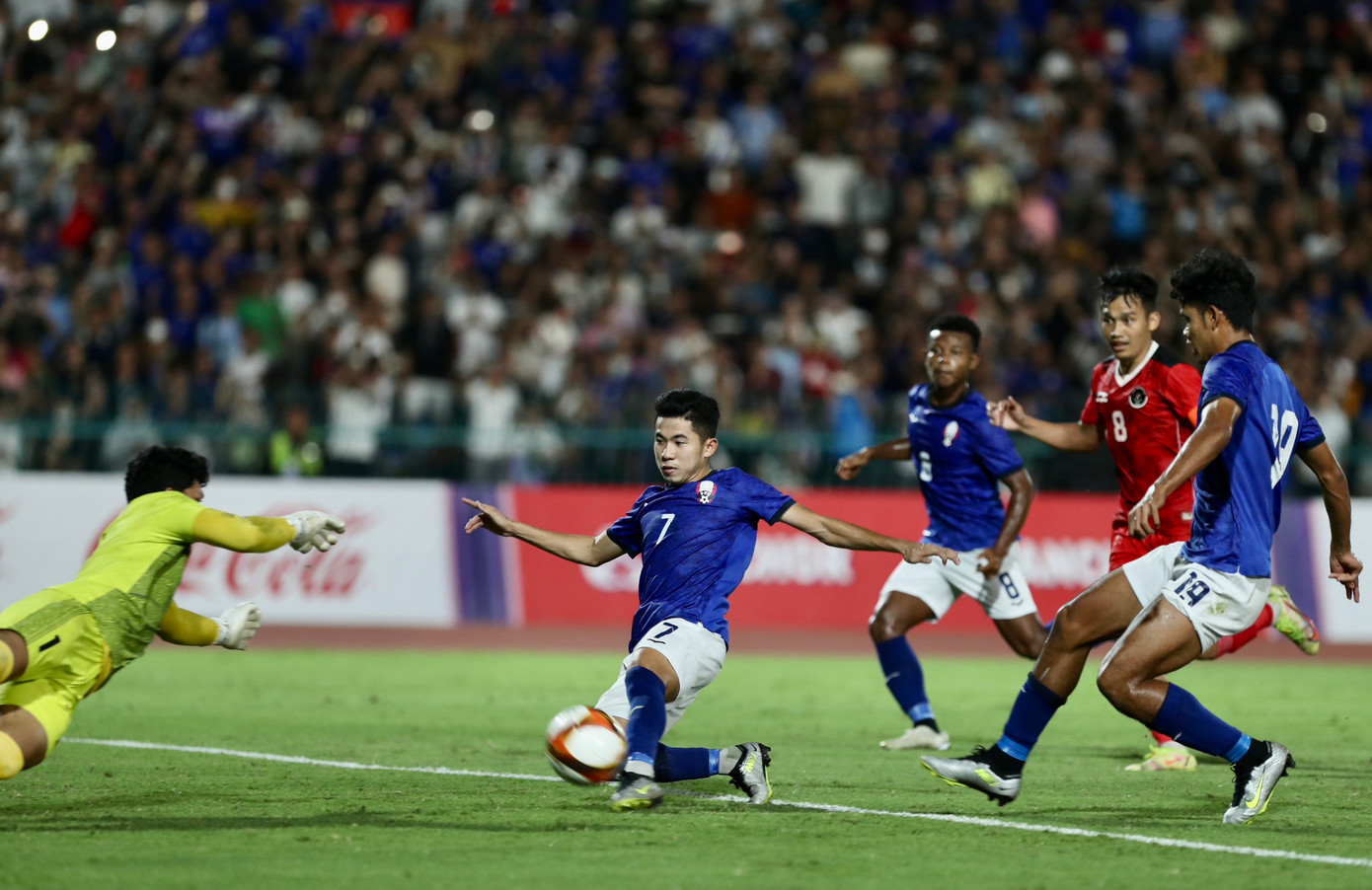 Phung phí quá nhiều cơ hội, U22 Campuchia chia tay SEA Games với trận thua U22 Indonesia 1-2 ảnh 25