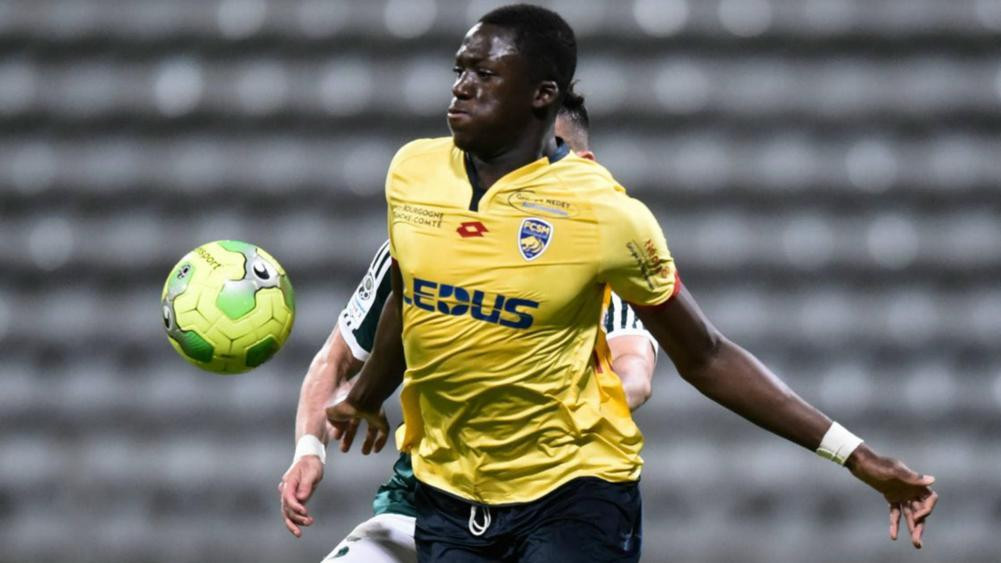 Konate khi còn đá cho Sochaux Konate khi còn đá cho Sochaux
