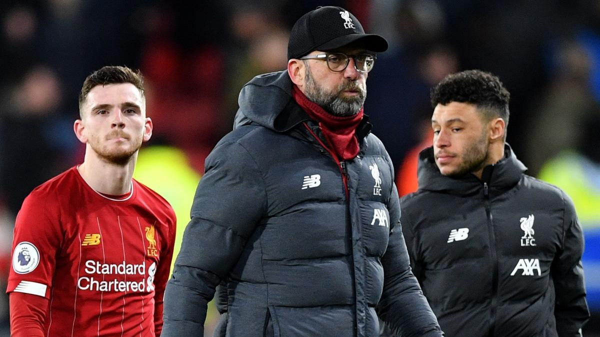 Thầy trò Klopp đang phải giải quyết quá nhiều bài toán khó