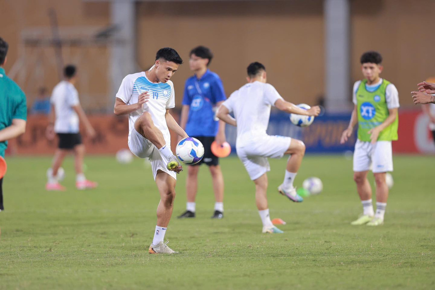 Nam Định gieo sầu cho Hà Nội, bứt phá trong cuộc đua vô địch ảnh 5