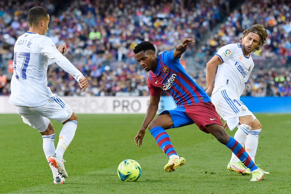 Barca đang quá lép vế trước Real
