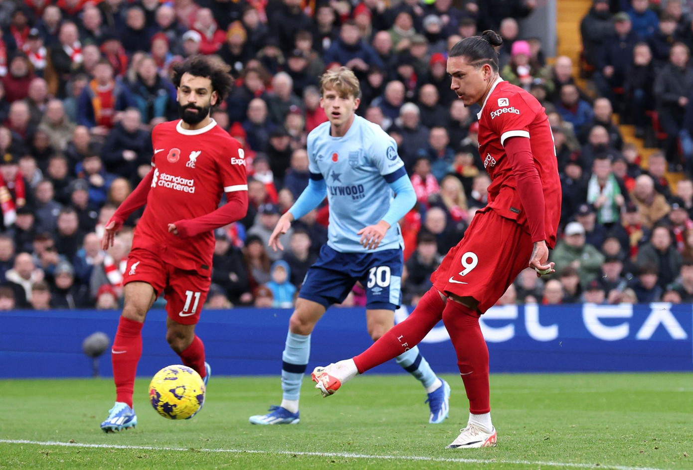 Salah lập cú đúp, Liverpool đại thắng Brentford 3-0 ảnh 6 Salah lập cú đúp, Liverpool đại thắng Brentford 3-0 ảnh 6