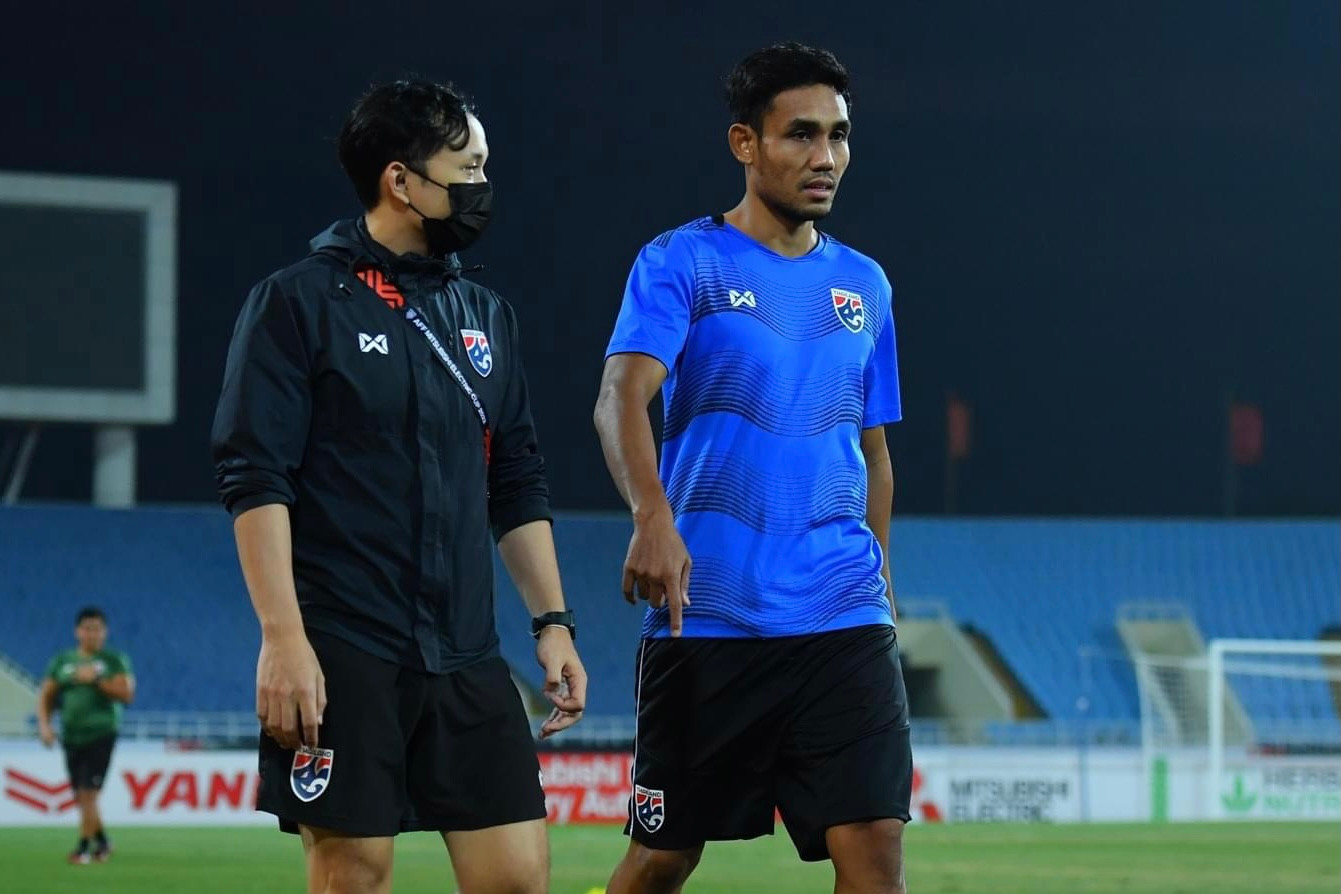 Chưa có được thể lực sung mãn nhất nên Dangda sẽ ngồi ngoài tại trận chung kết lượt về Chưa có được thể lực sung mãn nhất nên Dangda sẽ ngồi ngoài tại trận chung kết lượt về