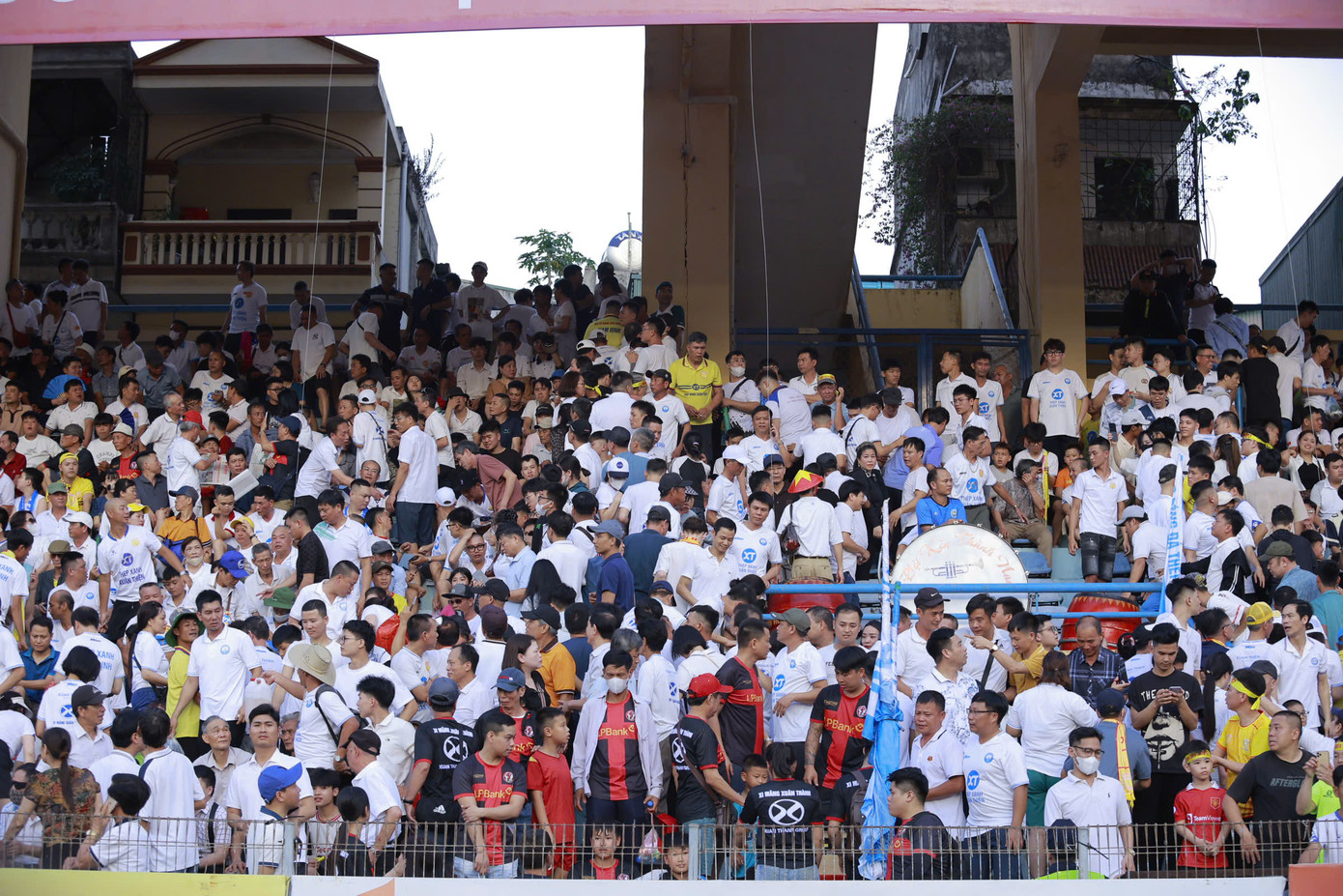 Nam Định gieo sầu cho Hà Nội, bứt phá trong cuộc đua vô địch ảnh 12