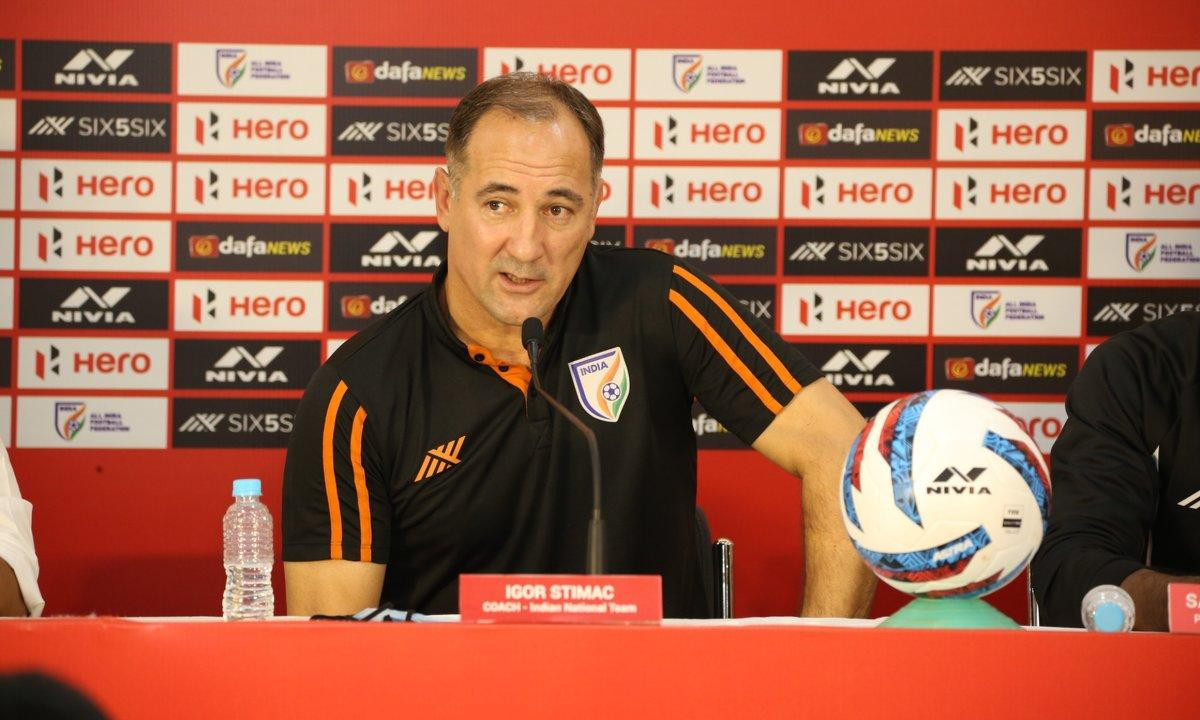 HLV Stimac chỉ còn hạn hợp đồng đến hết tháng 9