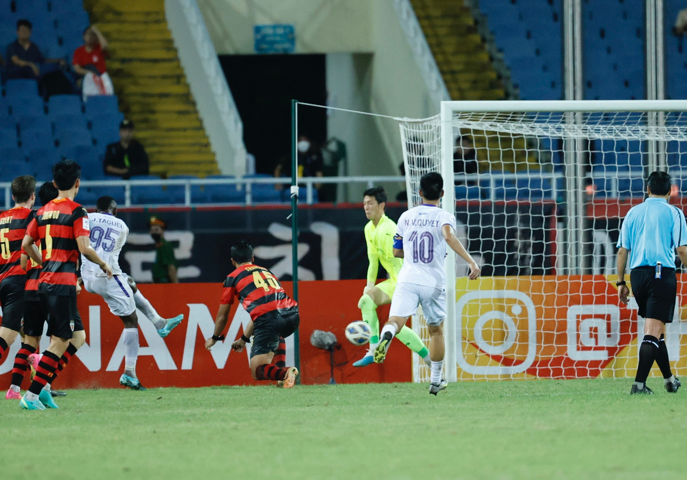 Hà Nội FC có màn thể hiện tốt dù thua Pohang Steelers 2-4 ảnh 34