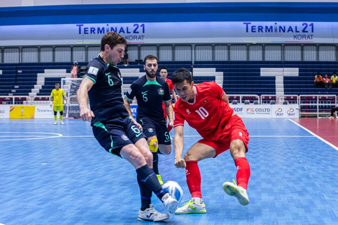Chiến thắng 'điên rồ' đưa futsal Việt Nam vào chung kết Đông Nam Á 2024 ảnh 7 Chiến thắng 'điên rồ' đưa futsal Việt Nam vào chung kết Đông Nam Á 2024 ảnh 7