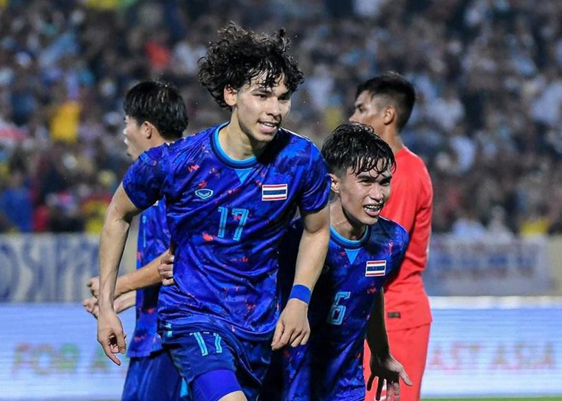 Ben Davis có lẽ là cầu thủ Thái kiều thi đấu tốt nhất tại U23 Thái Lan