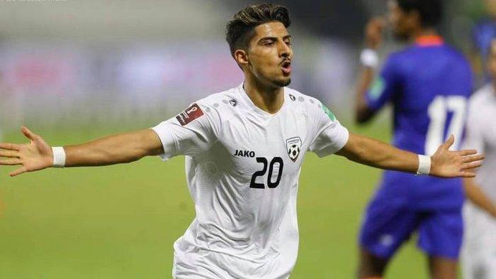 Hossein Zamani từng ăn tập ở lò Ajax và được MU để mắt Hossein Zamani từng ăn tập ở lò Ajax và được MU để mắt