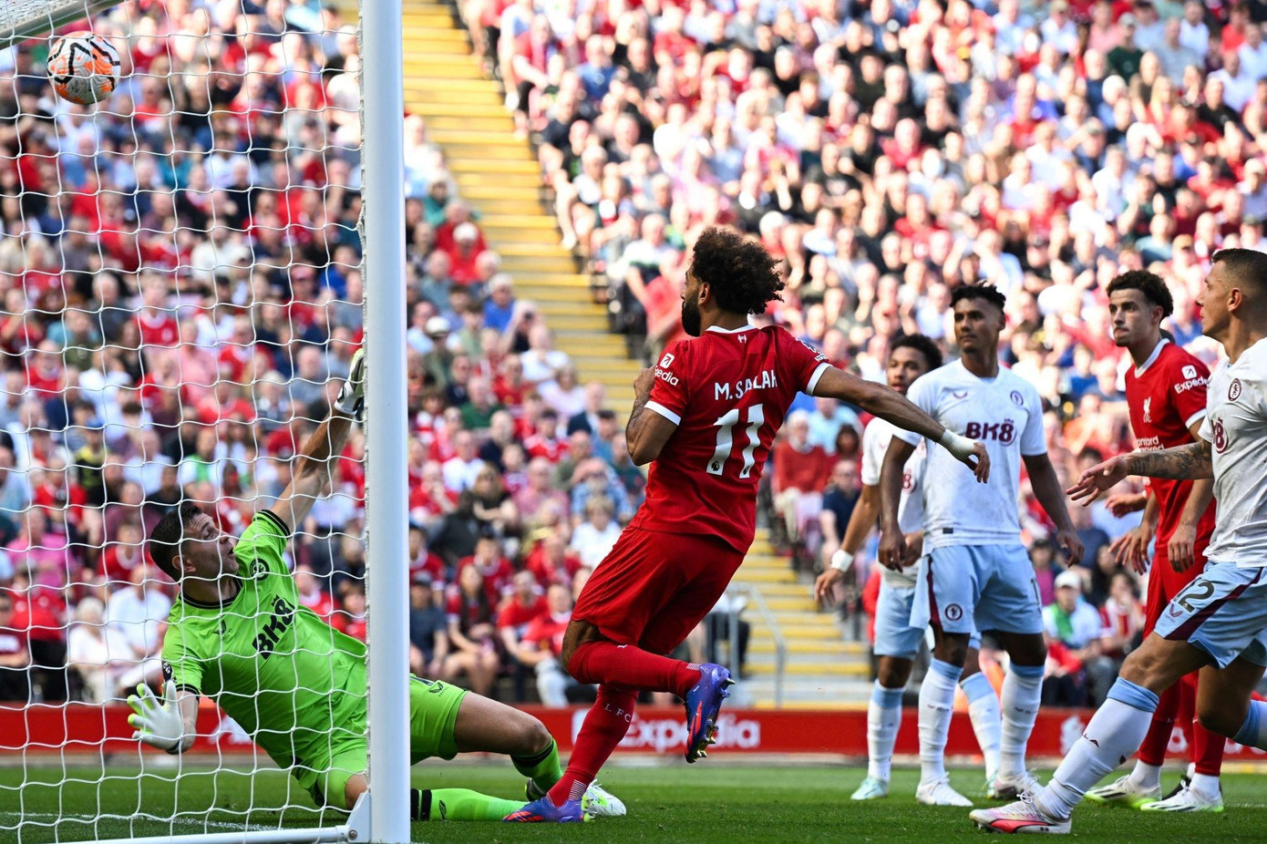 Hạ Aston Villa 3-0, Liverpool nắm giữ vị trí thứ 3 ảnh 19