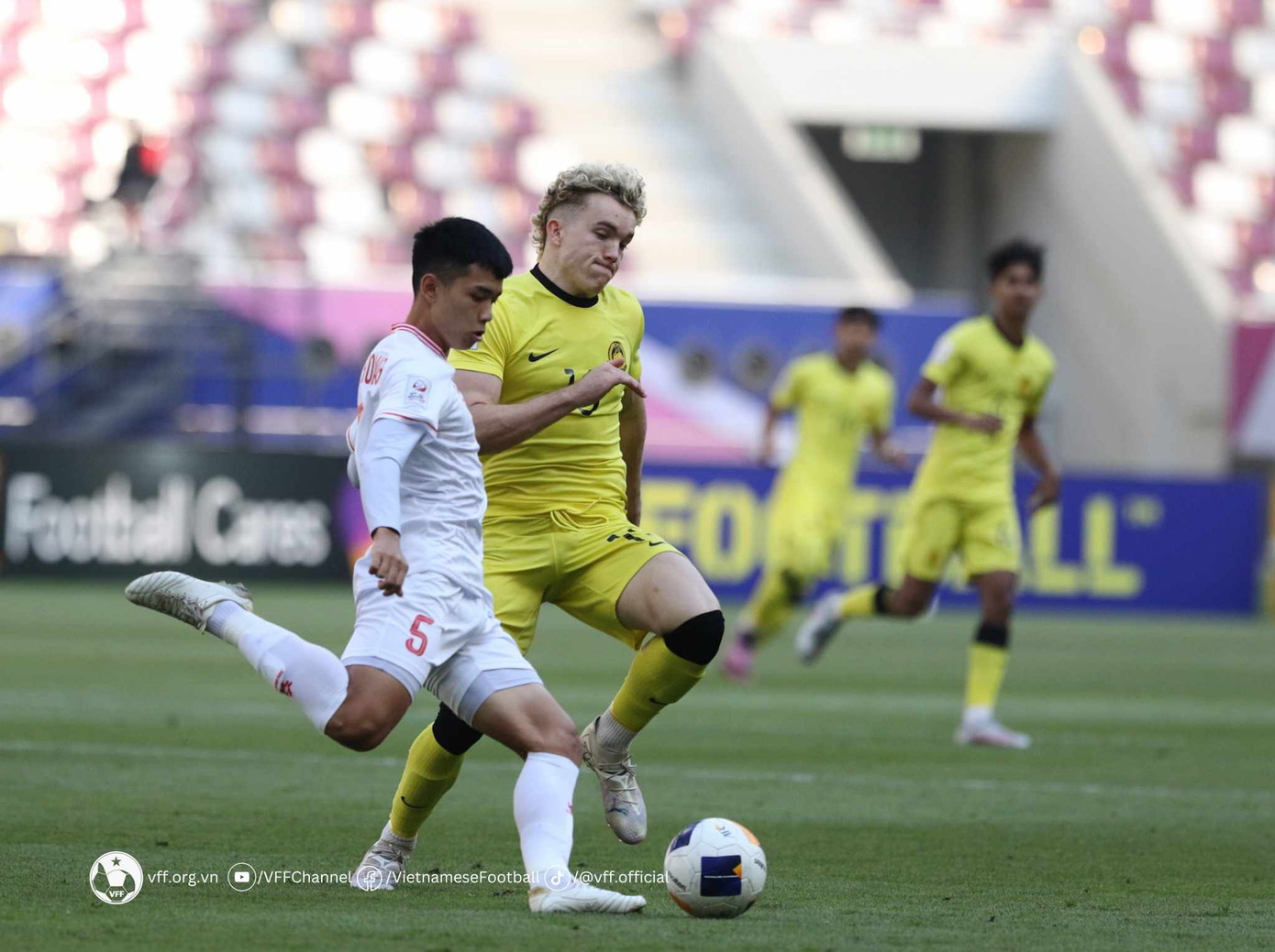 Malaysia đã mắc nhiều sai lầm trong phòng ngự (ảnh VFF) Malaysia đã mắc nhiều sai lầm trong phòng ngự (ảnh VFF)