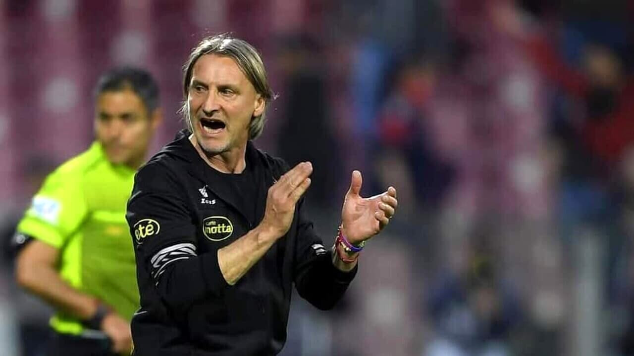 HLV Davide Nicola đã thành công khi thuyết phục được ông chủ