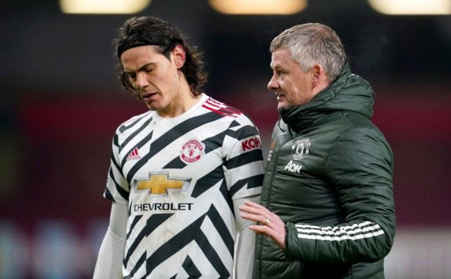 Cavani miễn cưỡng nghe theo lời HLV Solskjaer