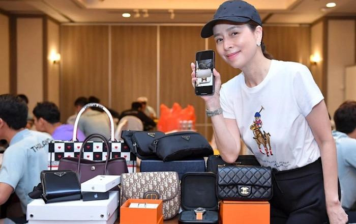 Các món quà Madam Pang tặng cầu thủ lên tới gần 700 triệu đồng Các món quà Madam Pang tặng cầu thủ lên tới gần 700 triệu đồng