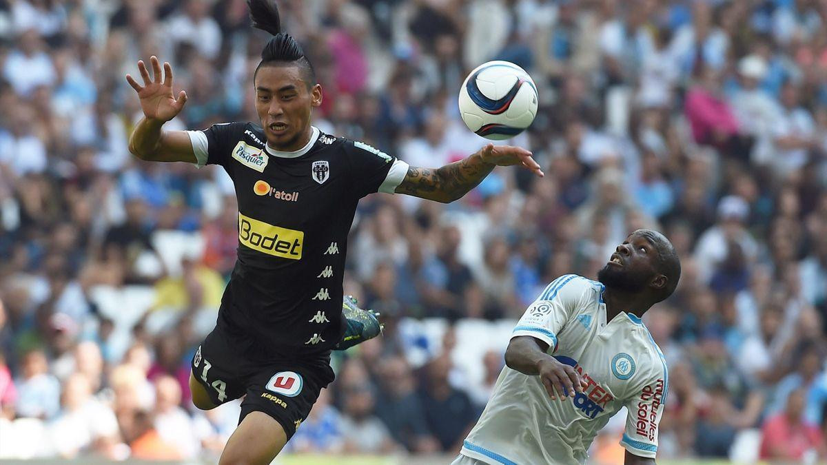 Ketkeophomphone có 3 mùa thi đấu tại Ligue 1 Ketkeophomphone có 3 mùa thi đấu tại Ligue 1