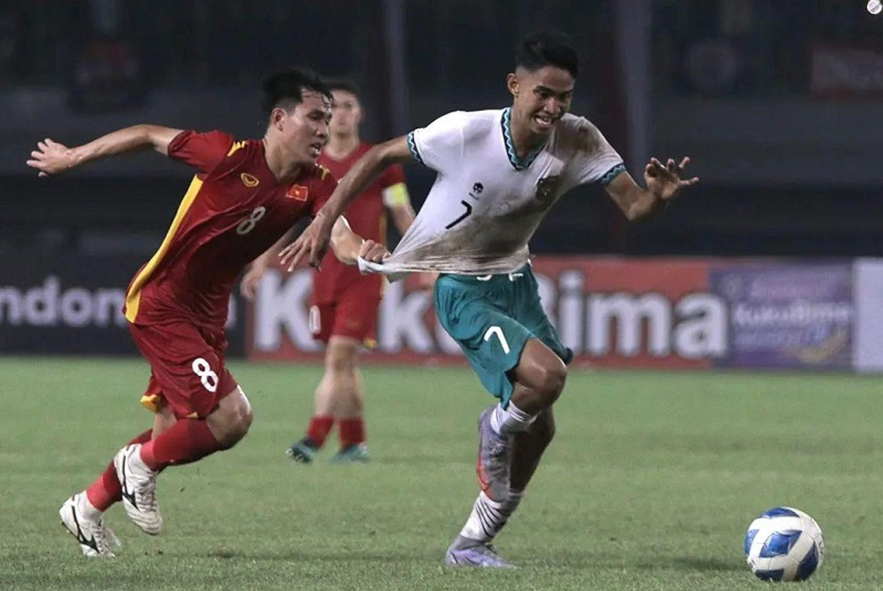U19 Indonesia hòa Việt Nam 0-0 tại giải U19 ĐNÁ