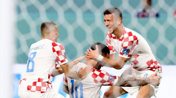 World Cup 2022: Đại thắng Canada 4-1, Croatia có quyền tự quyết vé vào vòng trong ảnh 23
