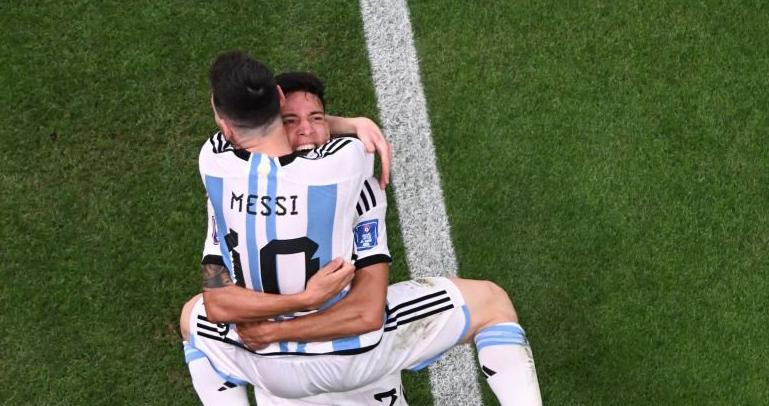 World Cup 2022: Hà Lan-Argentina 2-2 (3-4): Thắng cuộc chiến cân não, Messi và Argentina vào bán kết ảnh 21