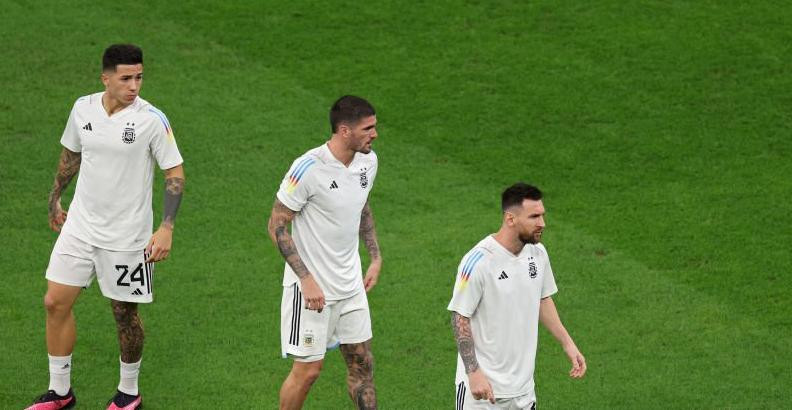 World Cup 2022: Hà Lan-Argentina 2-2 (3-4): Thắng cuộc chiến cân não, Messi và Argentina vào bán kết ảnh 4