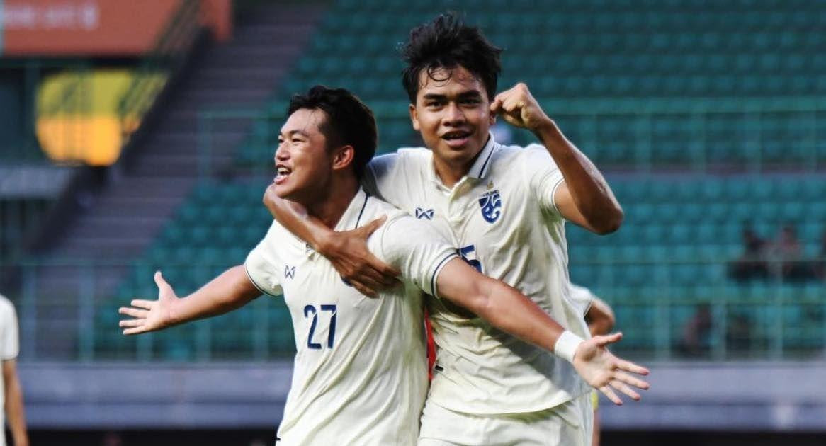 Đằng sau các trận đấu của Thái Lan thường là những khán đài vắng vẻ Đằng sau các trận đấu của Thái Lan thường là những khán đài vắng vẻ