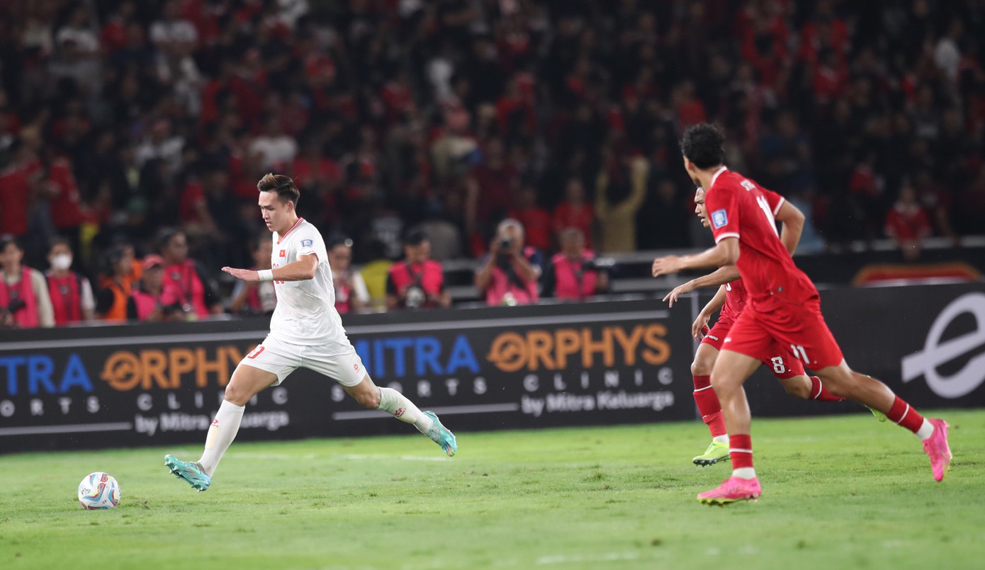 ĐT Việt Nam gần như vô hại trong trận thua Indonesia 0-1