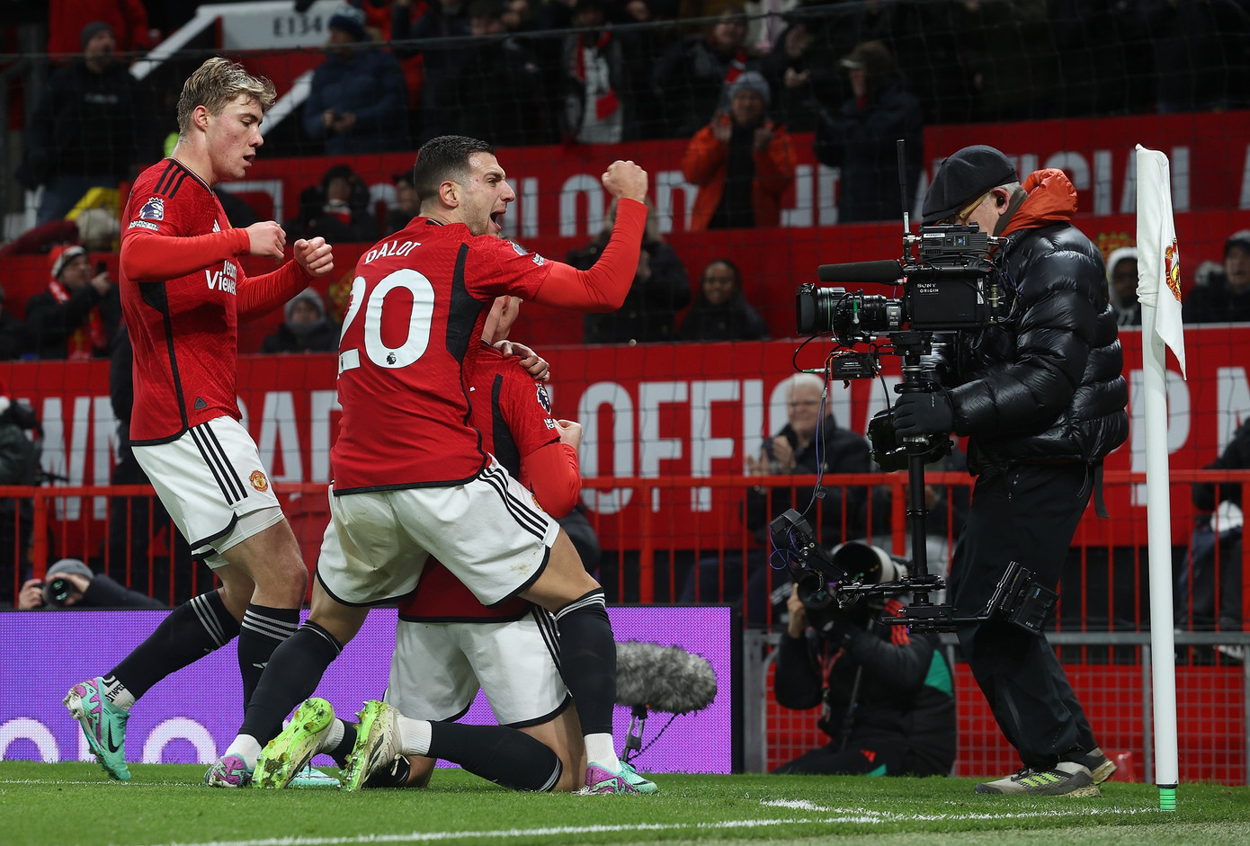 MU giành chiến thắng quan trọng trước một CLB được đánh giá cao hơn