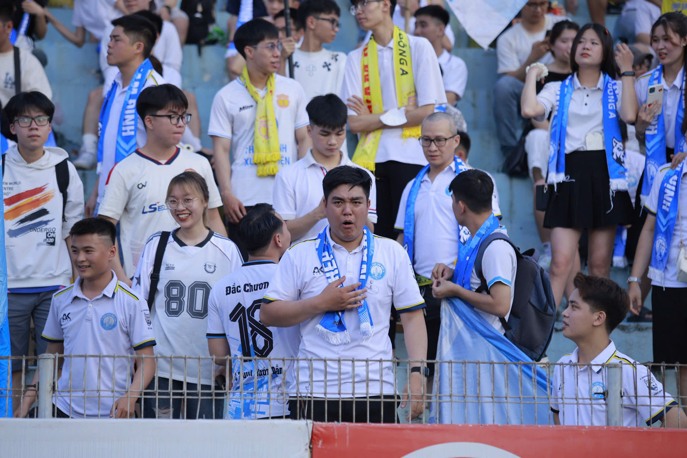 Nam Định gieo sầu cho Hà Nội, bứt phá trong cuộc đua vô địch ảnh 17