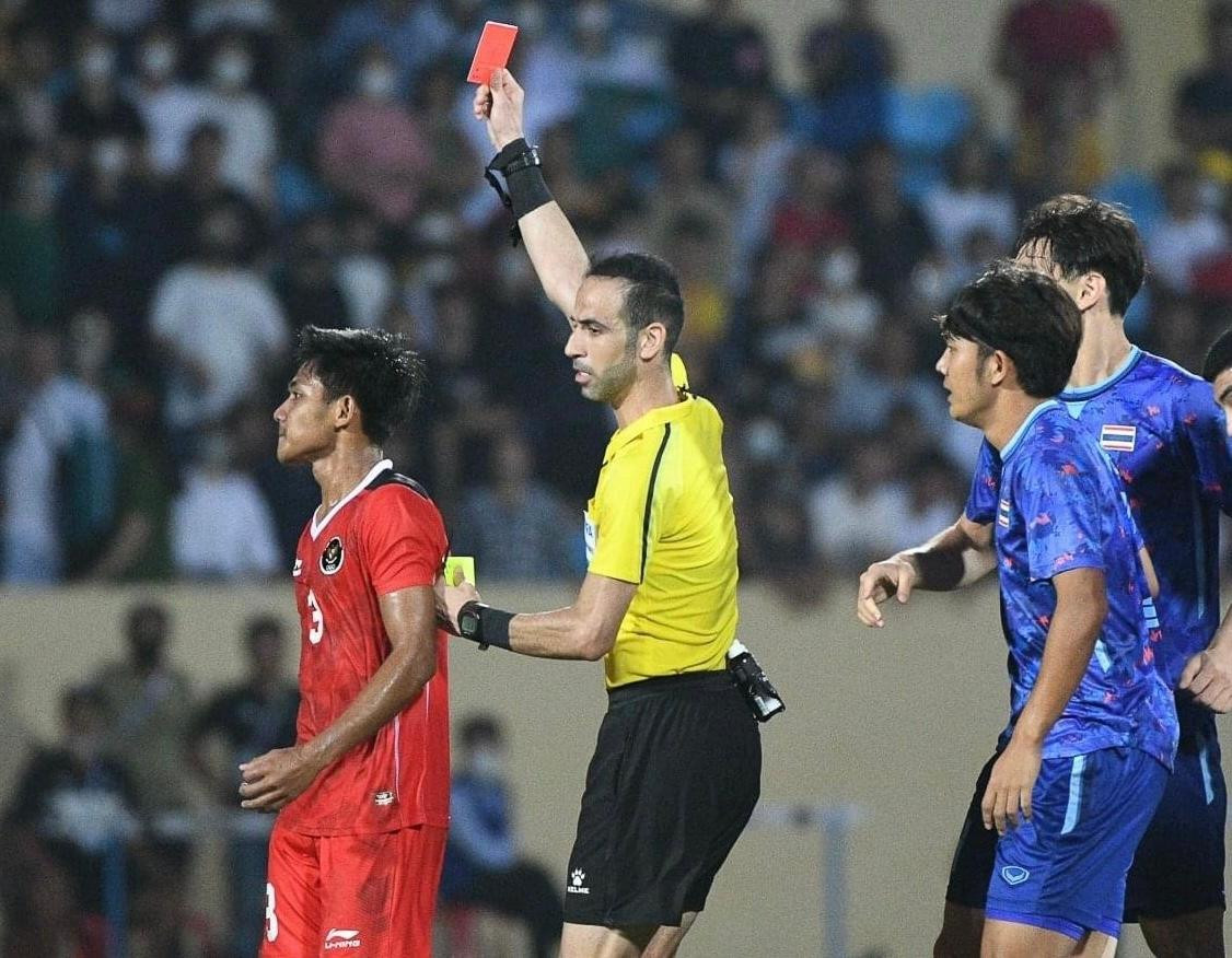 Indonesia không tạo ra bất cứ áp lực nào lên khung thành Thái Lan trong hiệp phụ, thậm chí họ còn bị mất người