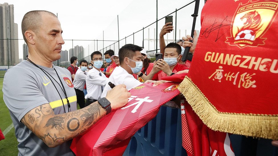 Cannavaro từng là HLV người được trả lương cao nhất tại các giải VĐQG châu Á