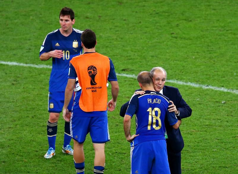 Palacio và Messi sau trận chung kết World Cup 2014 Palacio và Messi sau trận chung kết World Cup 2014