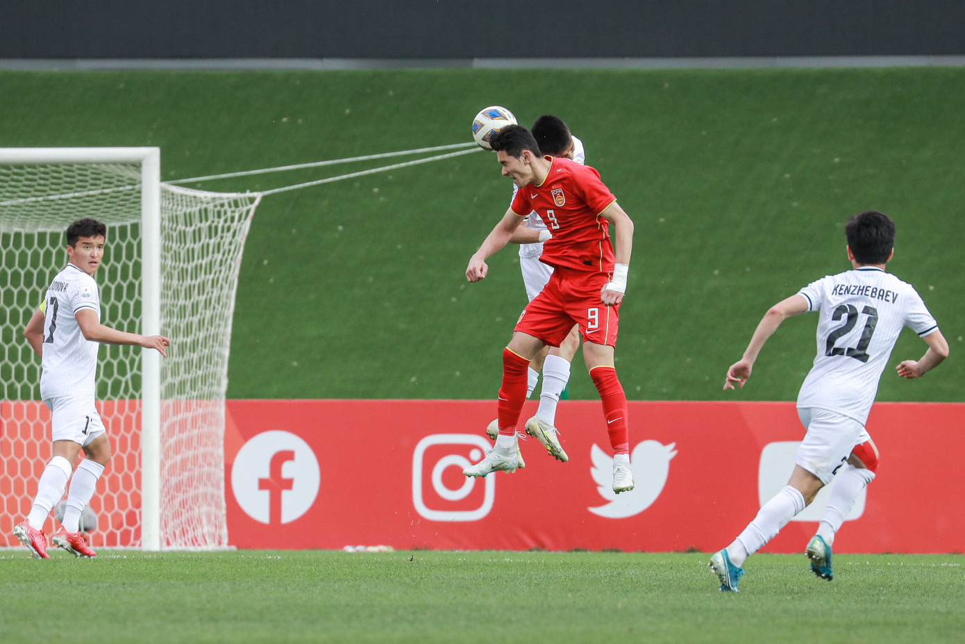 Trung Quốc đã để đối thủ áp đảo