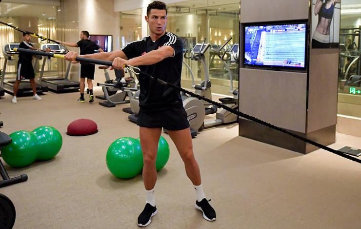 Ronaldo có chế độ tập luyện rất khắt khe